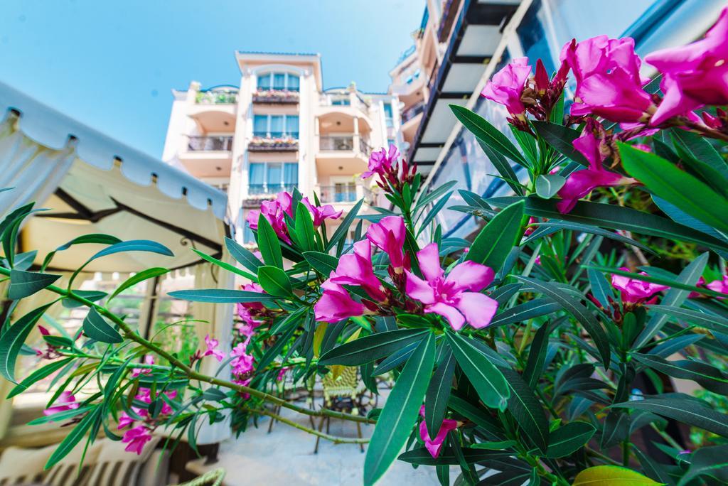Romance Marine Aparthotel Σάνι Μπιτς Εξωτερικό φωτογραφία