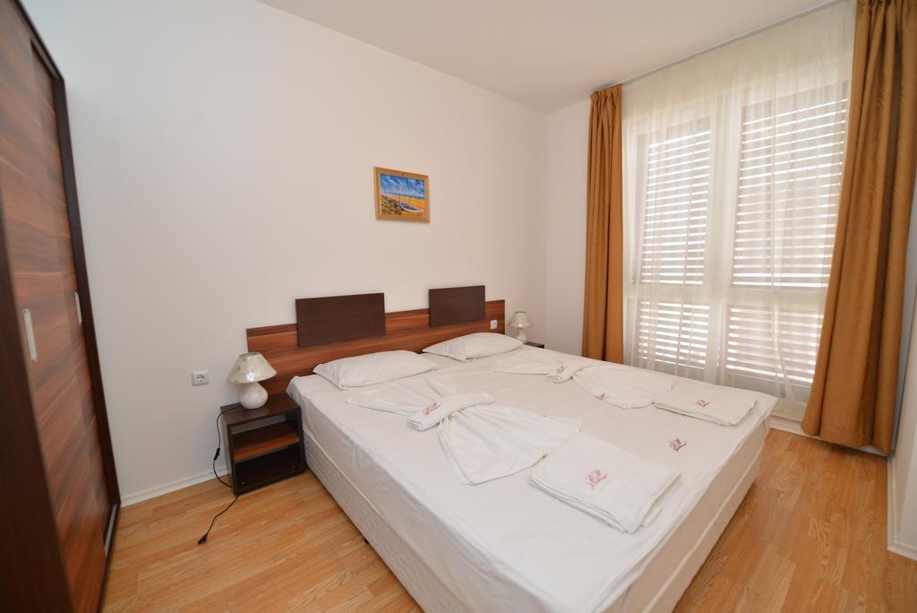Romance Marine Aparthotel Σάνι Μπιτς Εξωτερικό φωτογραφία